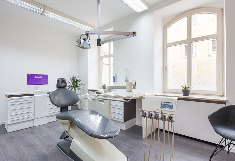 Innenaufnahme in der Zahnarztpraxis in Bad Abbach